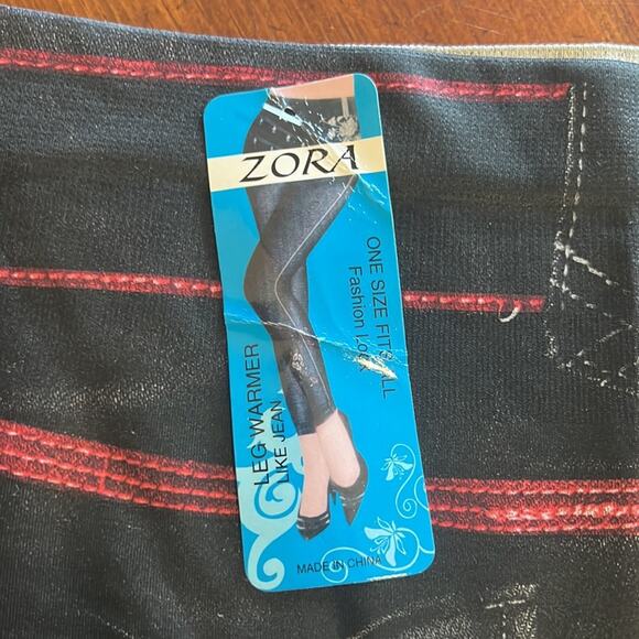 Zora Black & Red Jeans Look Knit Lightweight Leggings One Size NWT - Picture 3 of 9